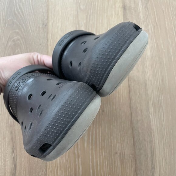 Crocs Shoes Unisex Women 8 Men 6 Classic Clog Dark Chocolate Brown Tan - Picture 6 of 11